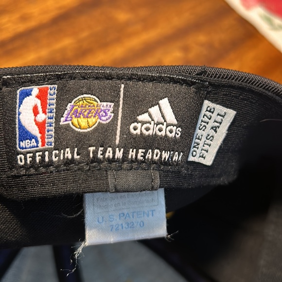 Los Angeles Lakers hat unisex. - Picture 8 of 11